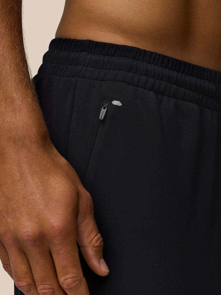 Travel Lifestyle Joggers - Black